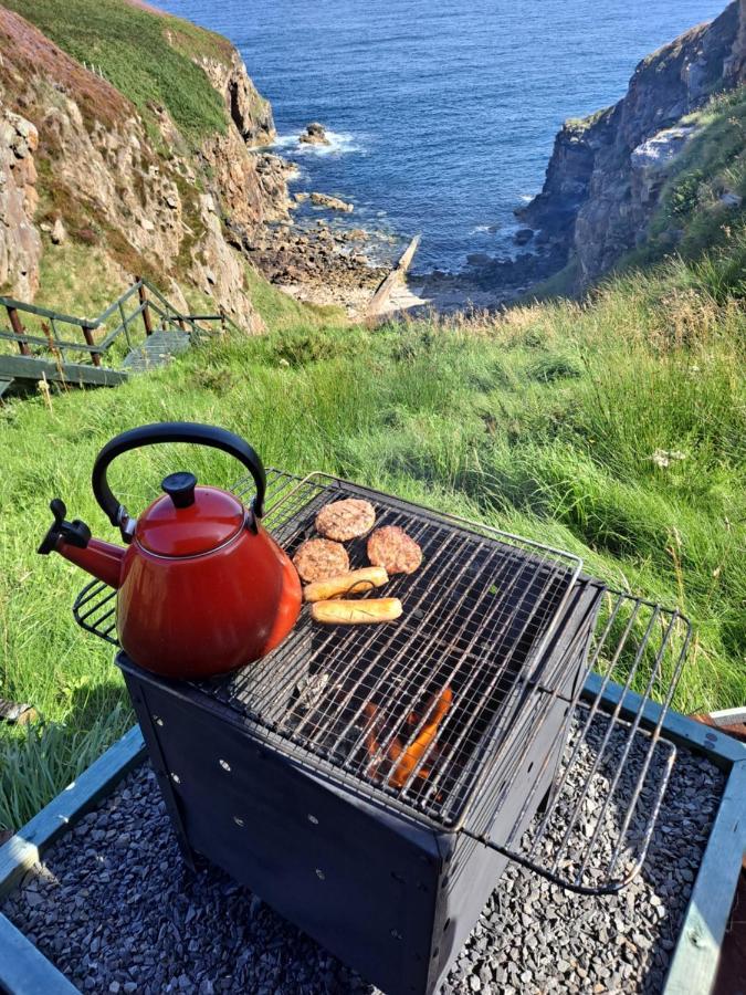 Отель Salmon Landings Strathy Point Экстерьер фото