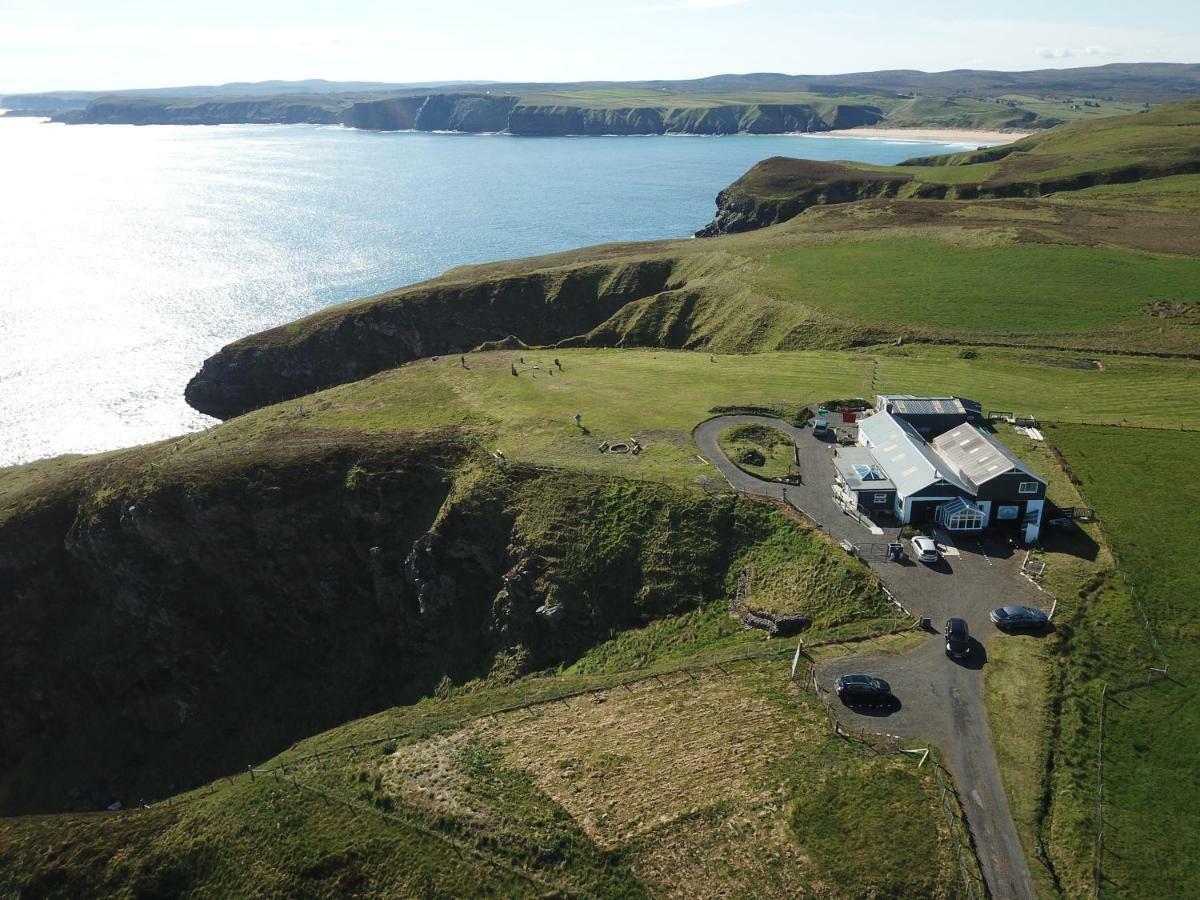 Отель Salmon Landings Strathy Point Экстерьер фото